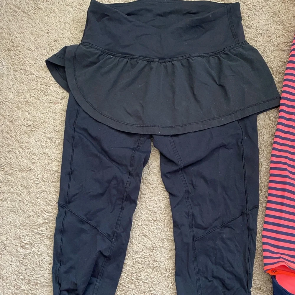 Lululemon bundle - Picture 3 of 5